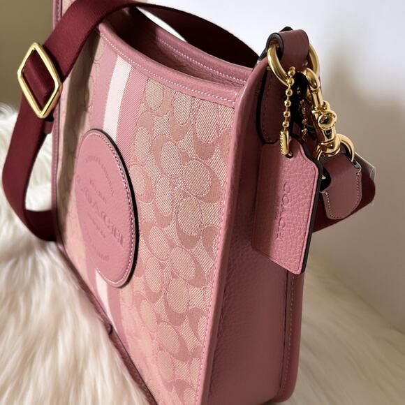 NWT Coach Dempsey File Bag In Signature Jacquard With Stripe And Coach Patch - Picture 3 of 11